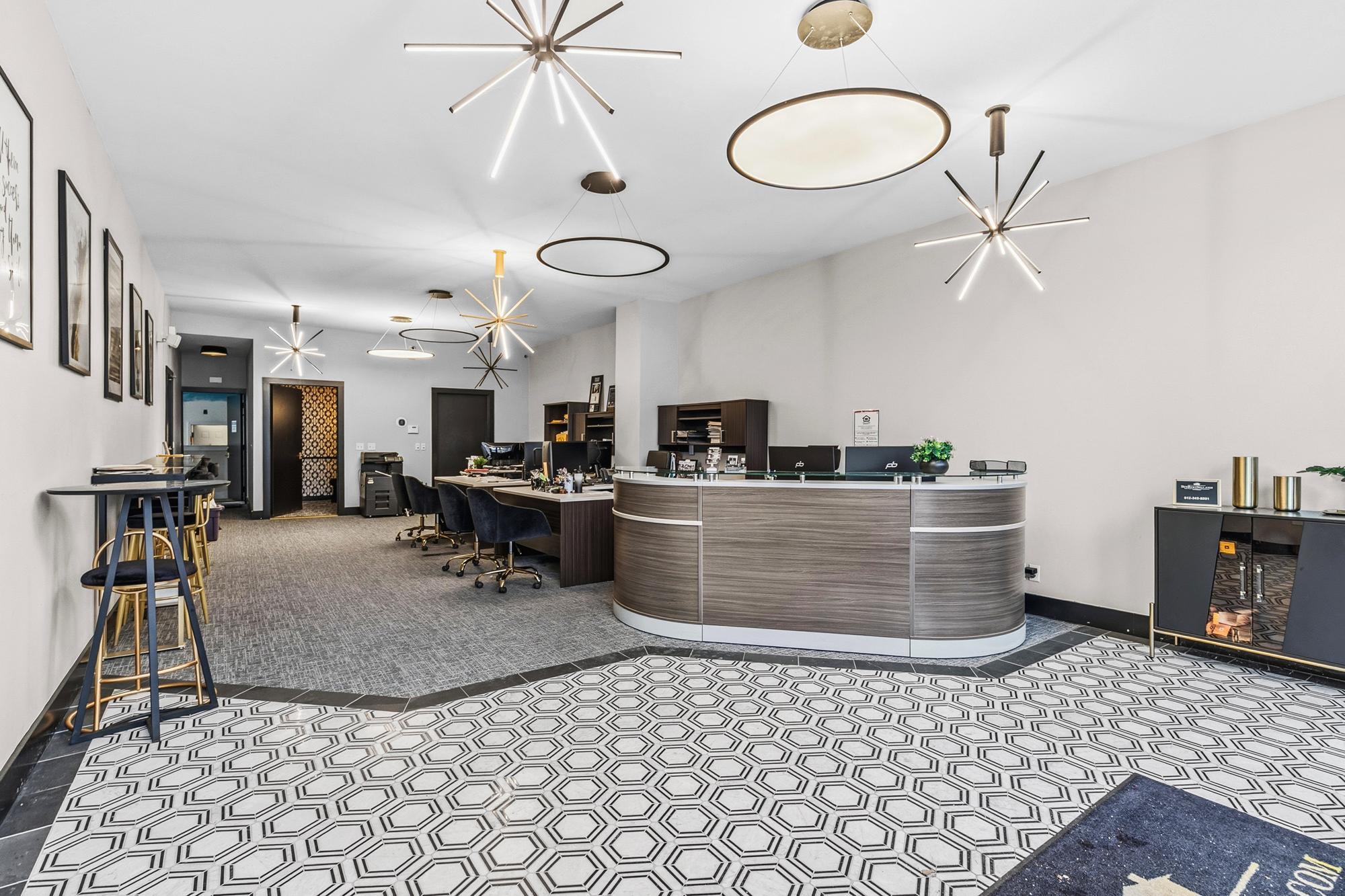 4421-4423 Nicollet Avenue S