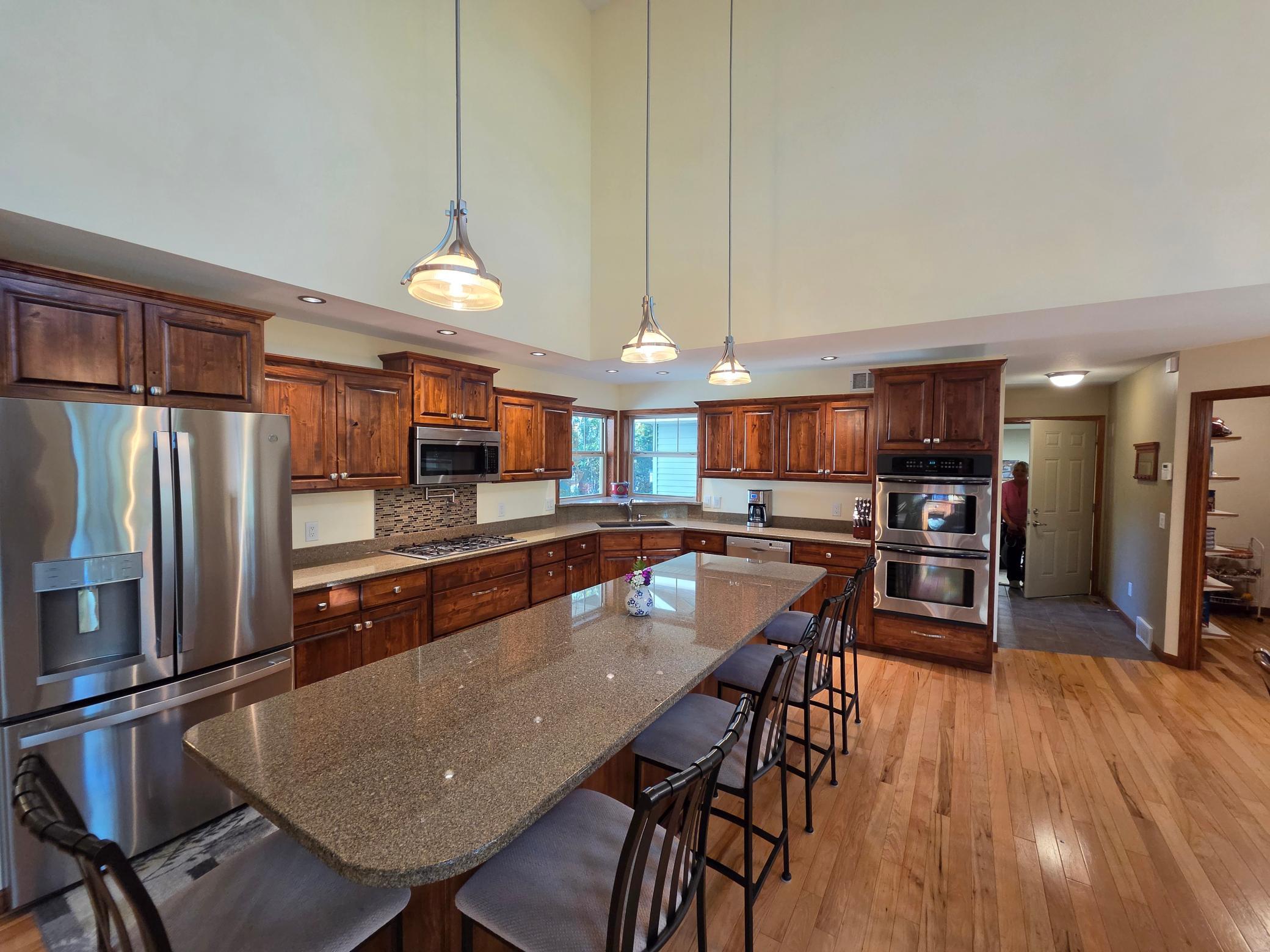 5013 Hidden Acres Circle