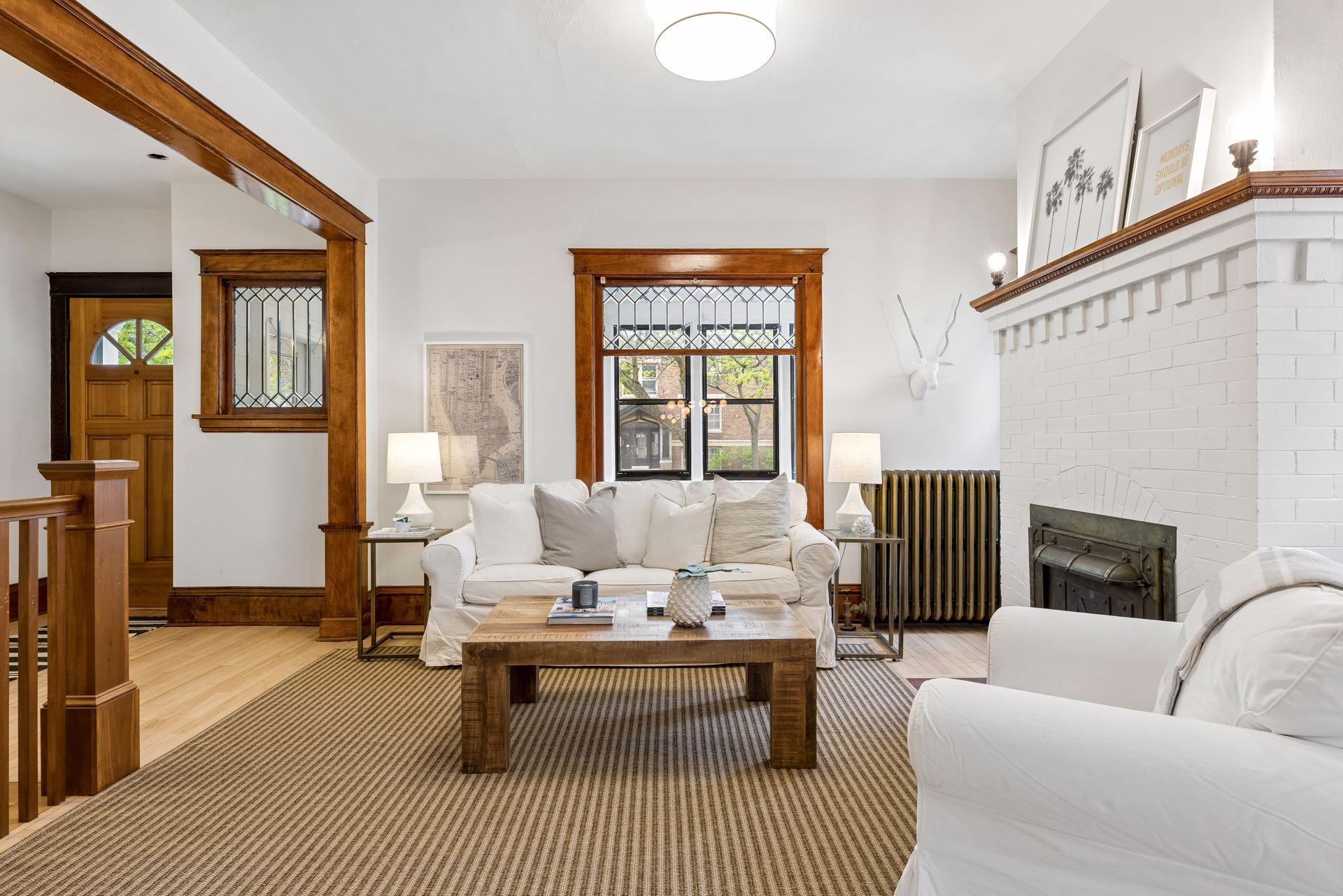 2441 Dupont Avenue S