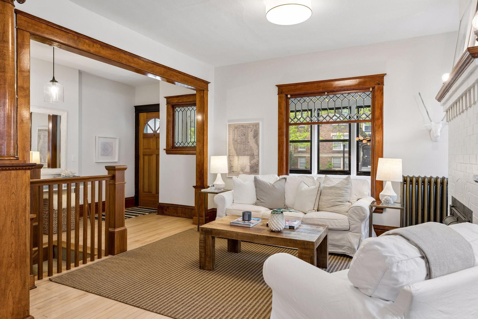 2441 Dupont Avenue S