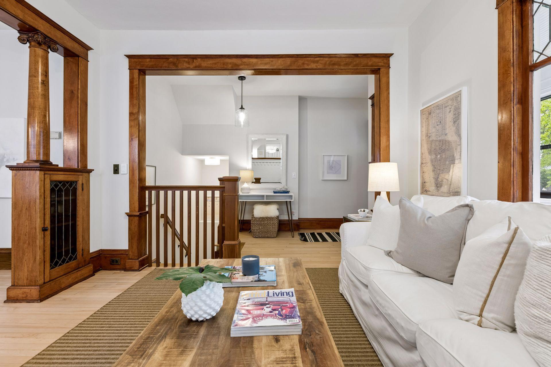 2441 Dupont Avenue S