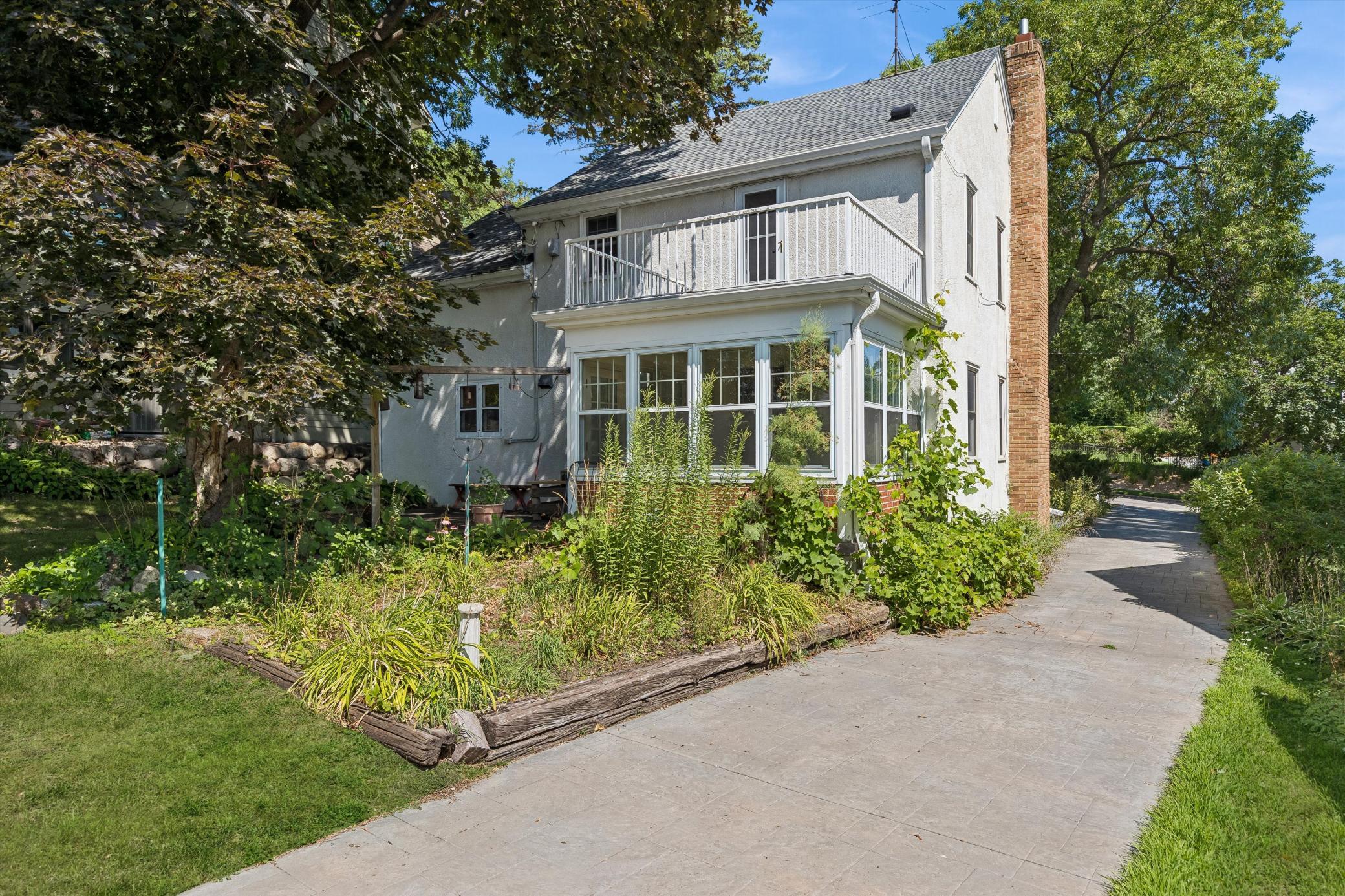 1948 Drew Avenue S