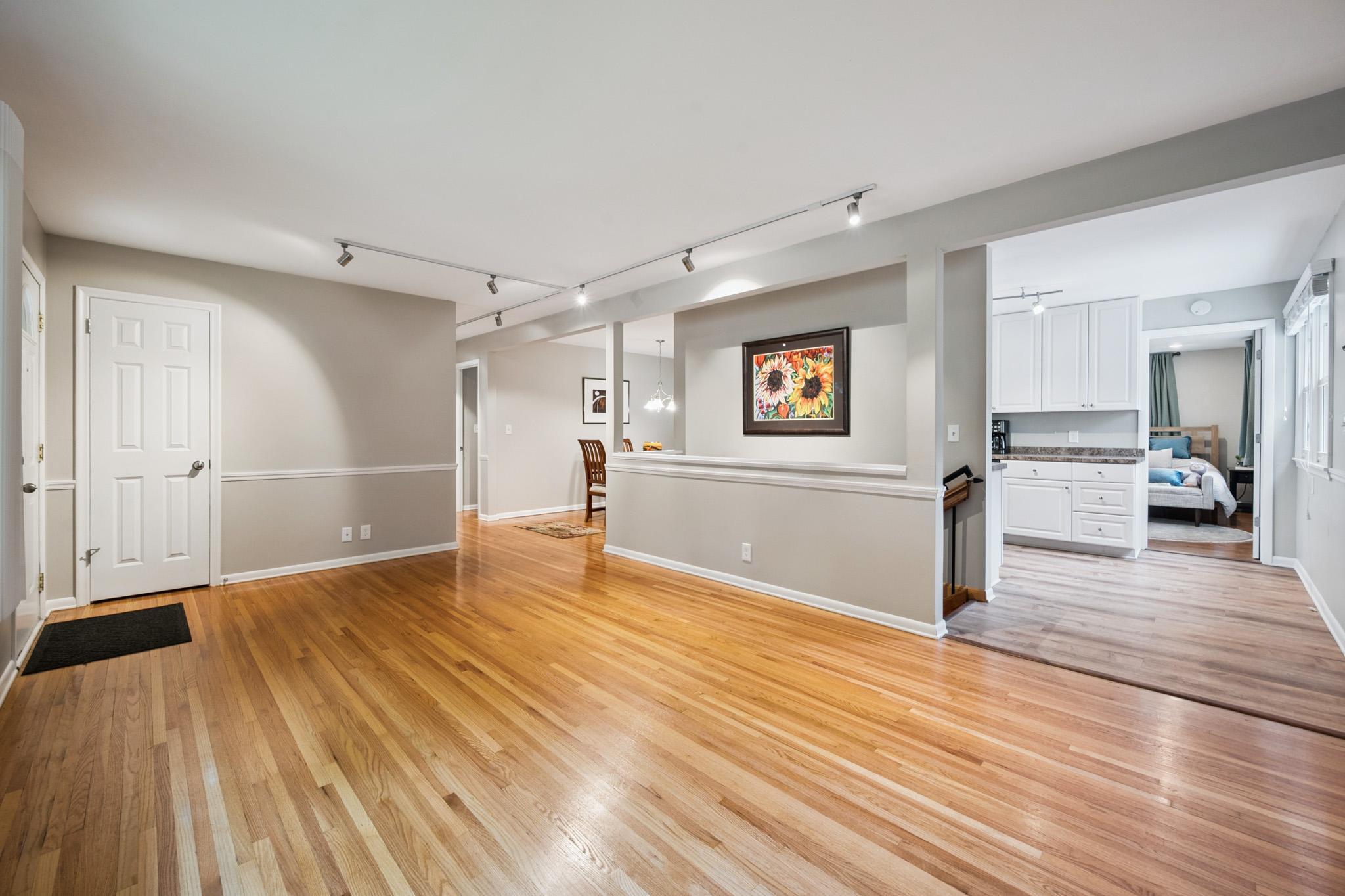8020 W 35th Street