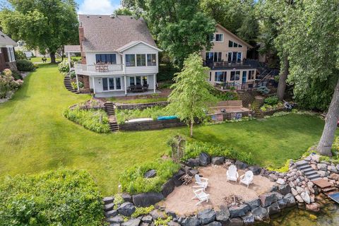 5438 Fairlawn Shores Trail SE Prior Lake MN 55372