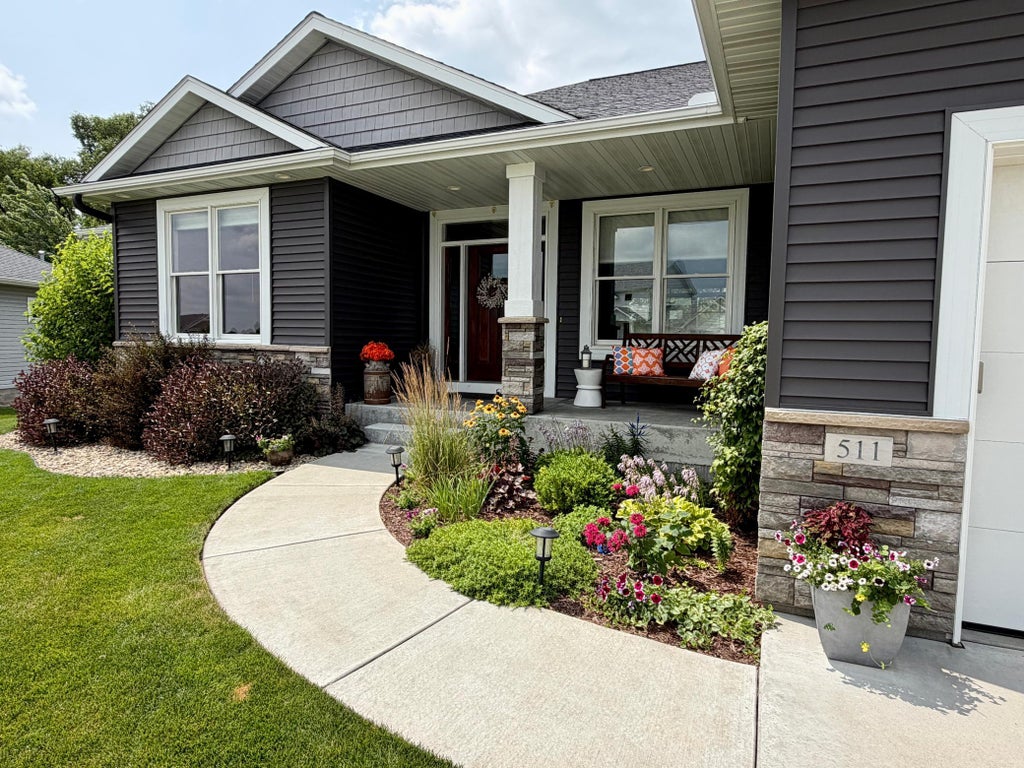 Photo of 511 21st Place NE, Kasson, MN 55944 (MLS # 7100205)