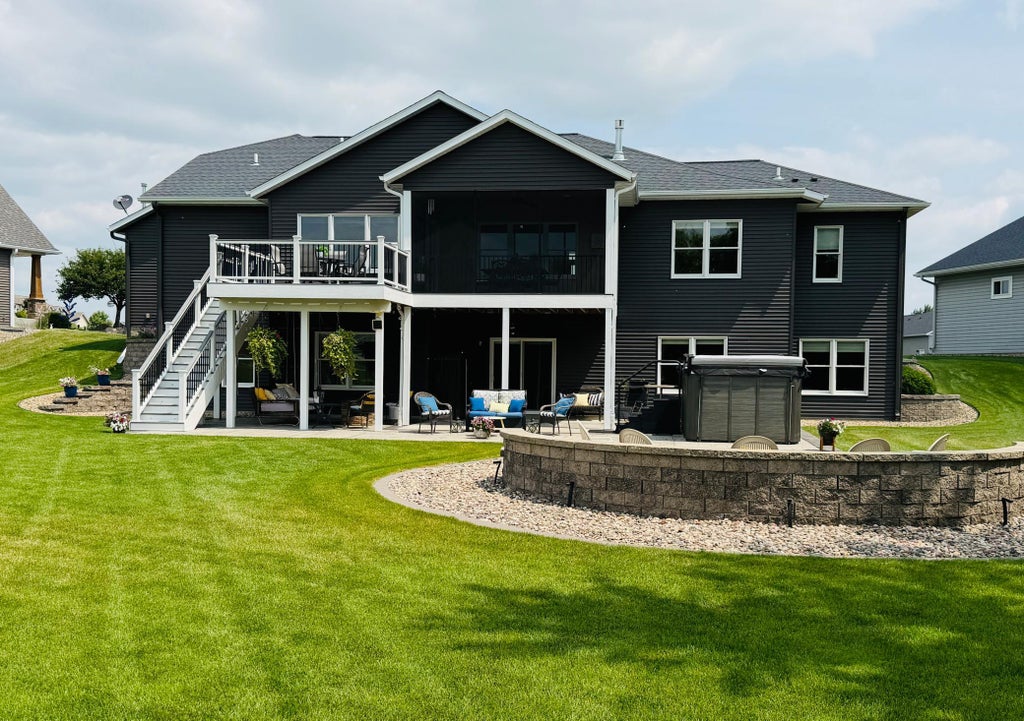 Photo of 511 21st Place NE, Kasson, MN 55944 (MLS # 7100205)