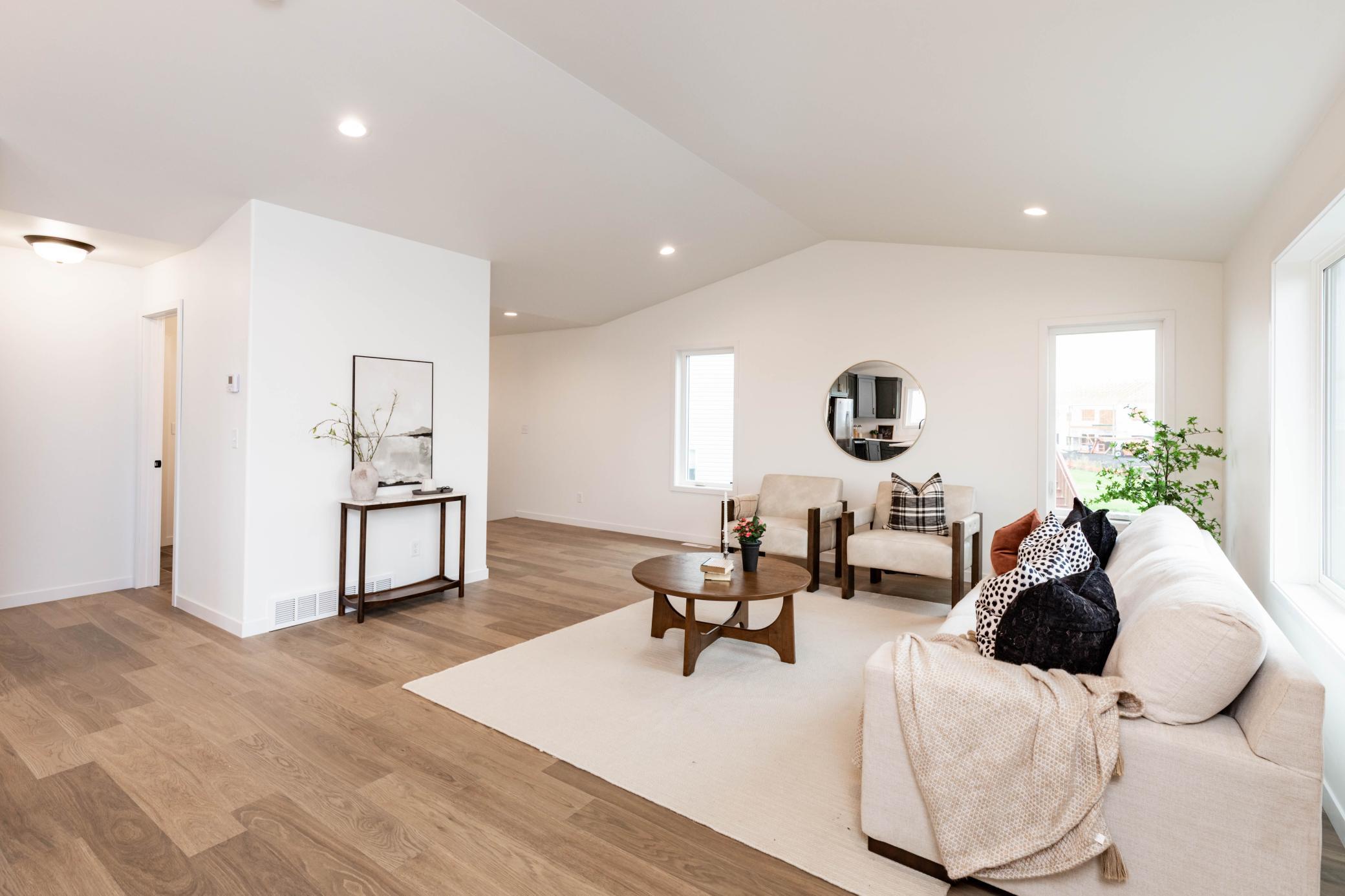 6611 Belding Drive S