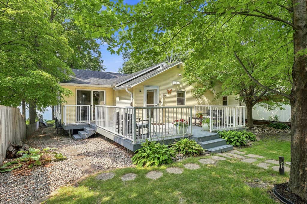 Photo of 1244 E Shore Drive, Detroit Lakes, MN 56501 (MLS # 7125622)
