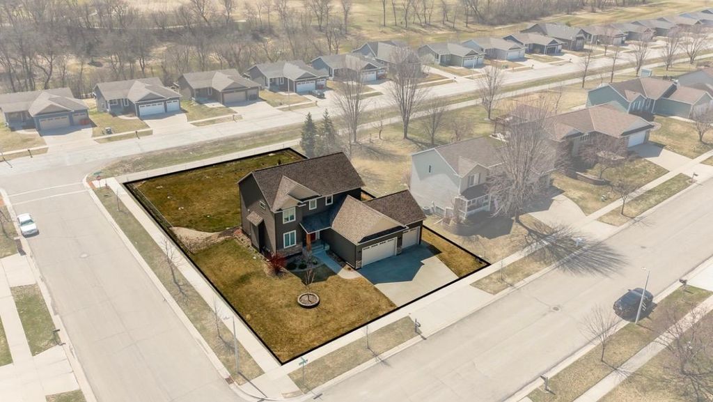 Photo of 1151 Golfers Court SE, Rochester, MN 55904 (MLS # 7050430)