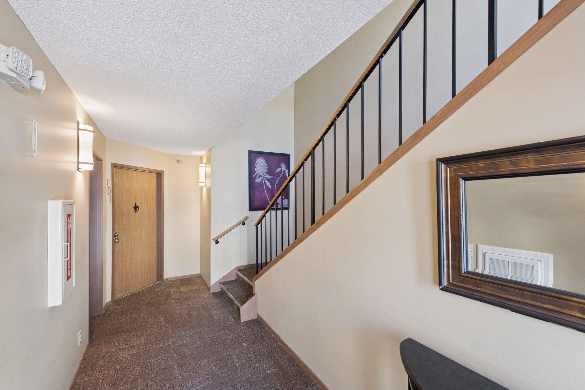 6040 Chasewood Parkway 101