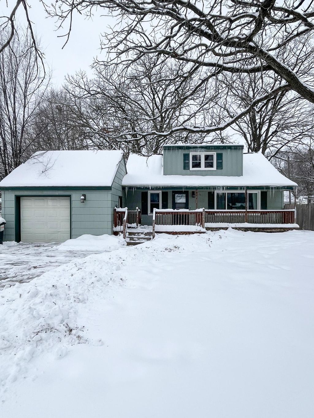 Photo of 8804 Able Street NE, Blaine, MN 55434 (MLS # 7000271)