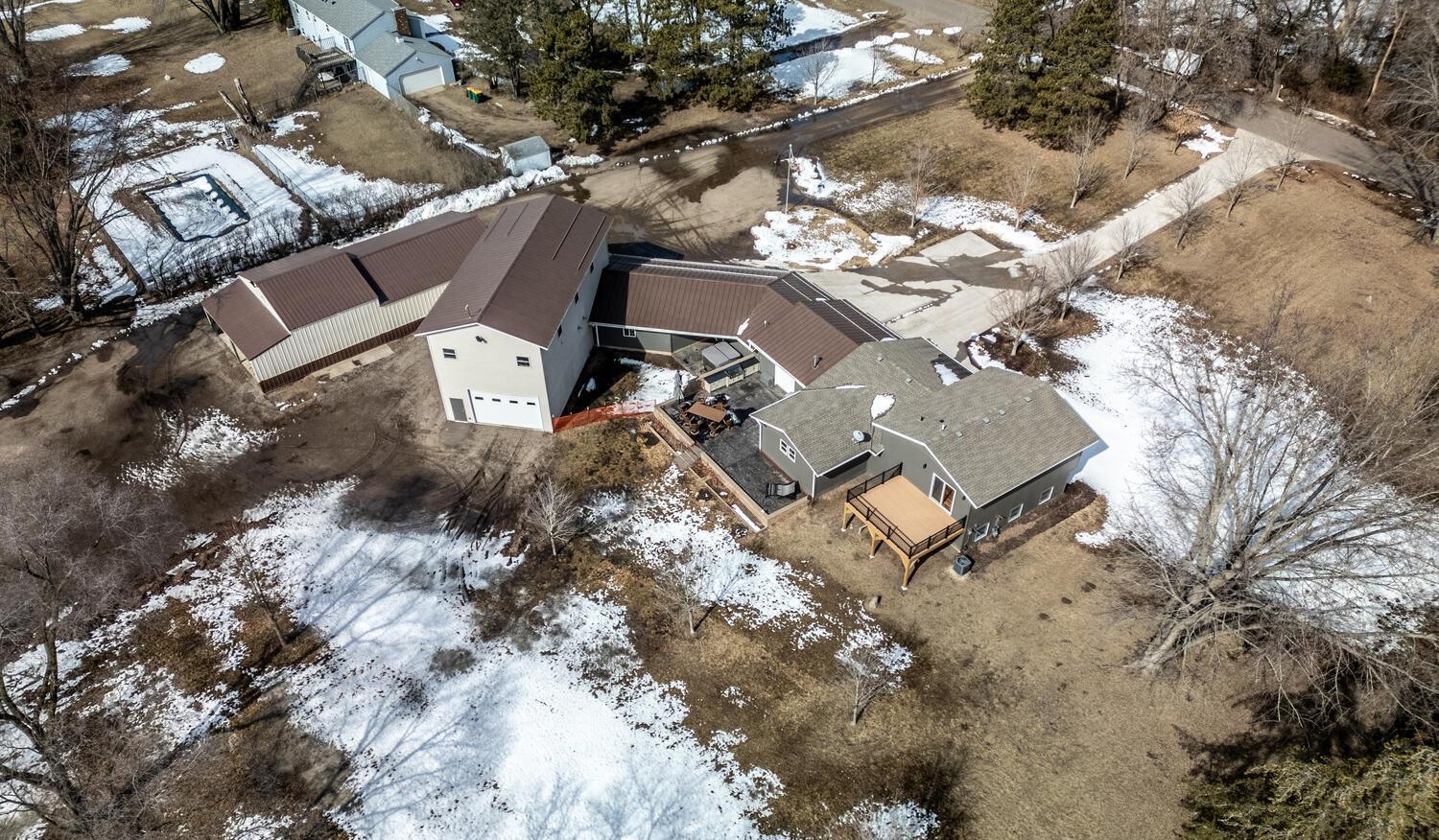 9945 Justen Trail N