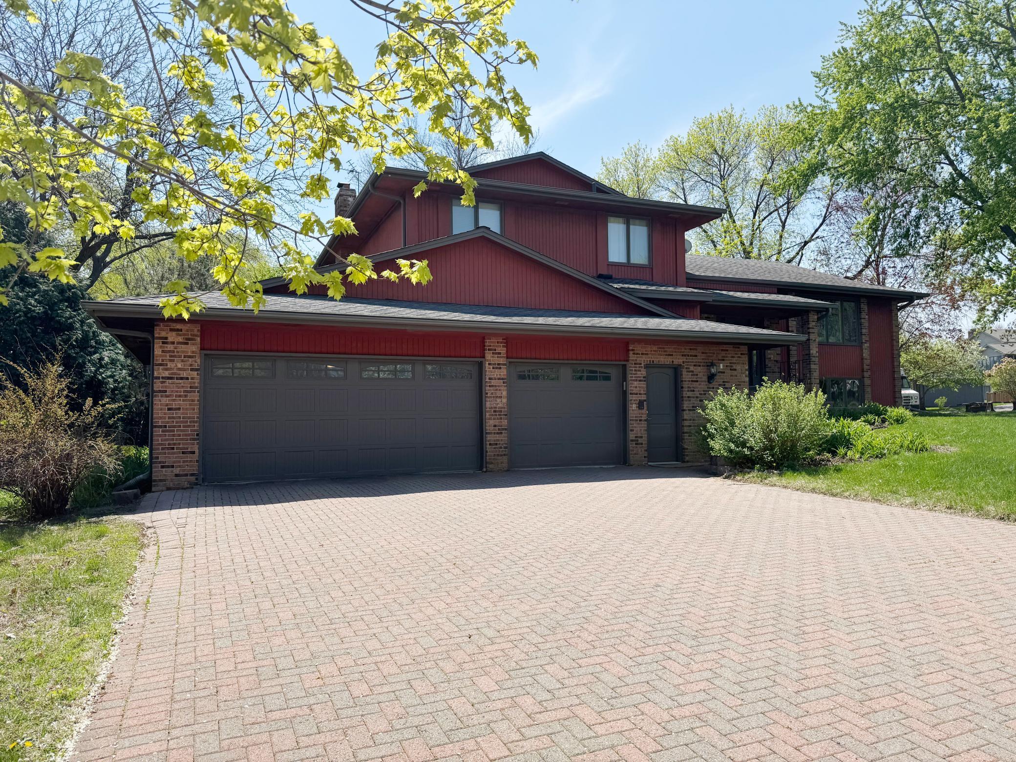 75 Oregon Avenue S