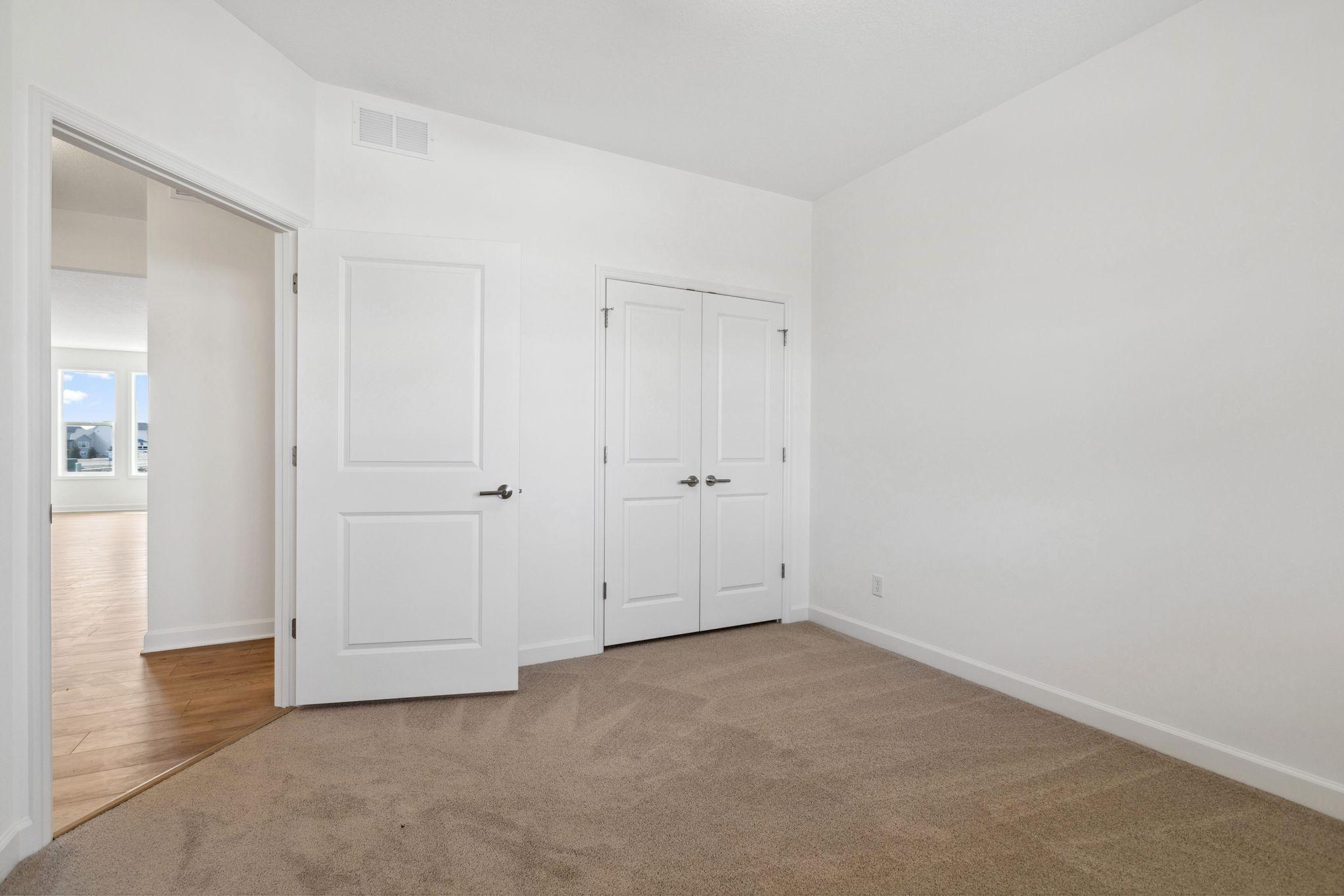 17811 Ellsworth Drive