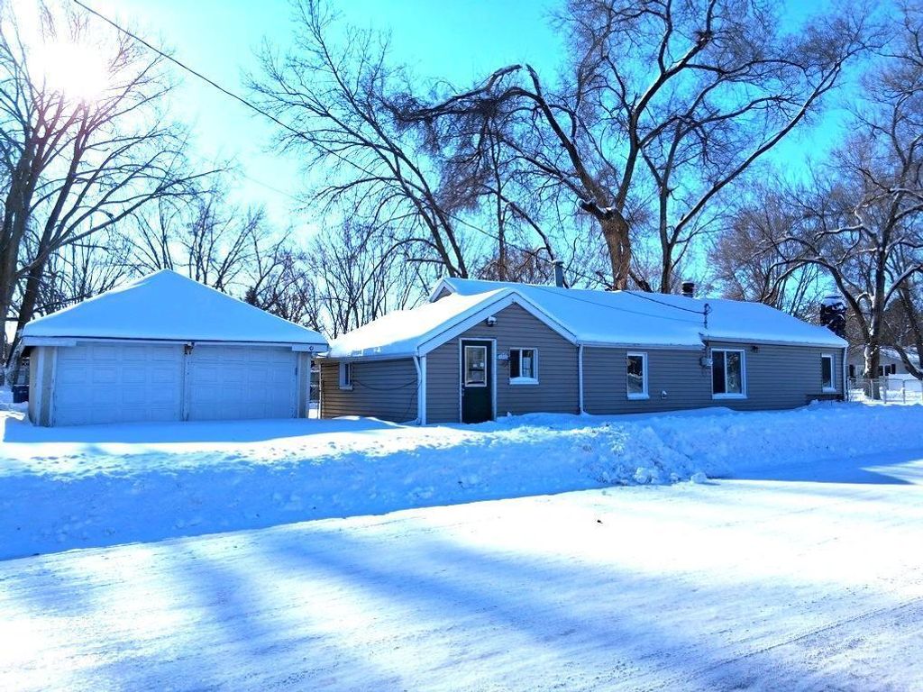 Photo of 1202 11th Avenue SE, Saint Cloud, MN 56304 (MLS # 7002492)