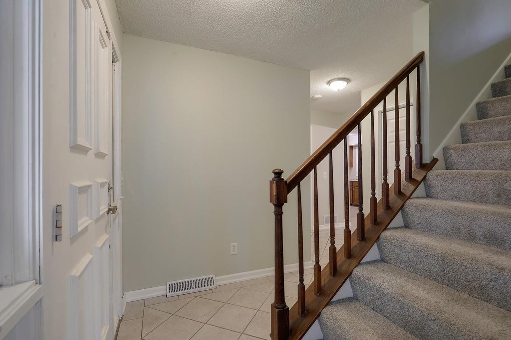 Photo of 1440 Valley View Road, Chaska, MN 55318 (MLS # 7158646)