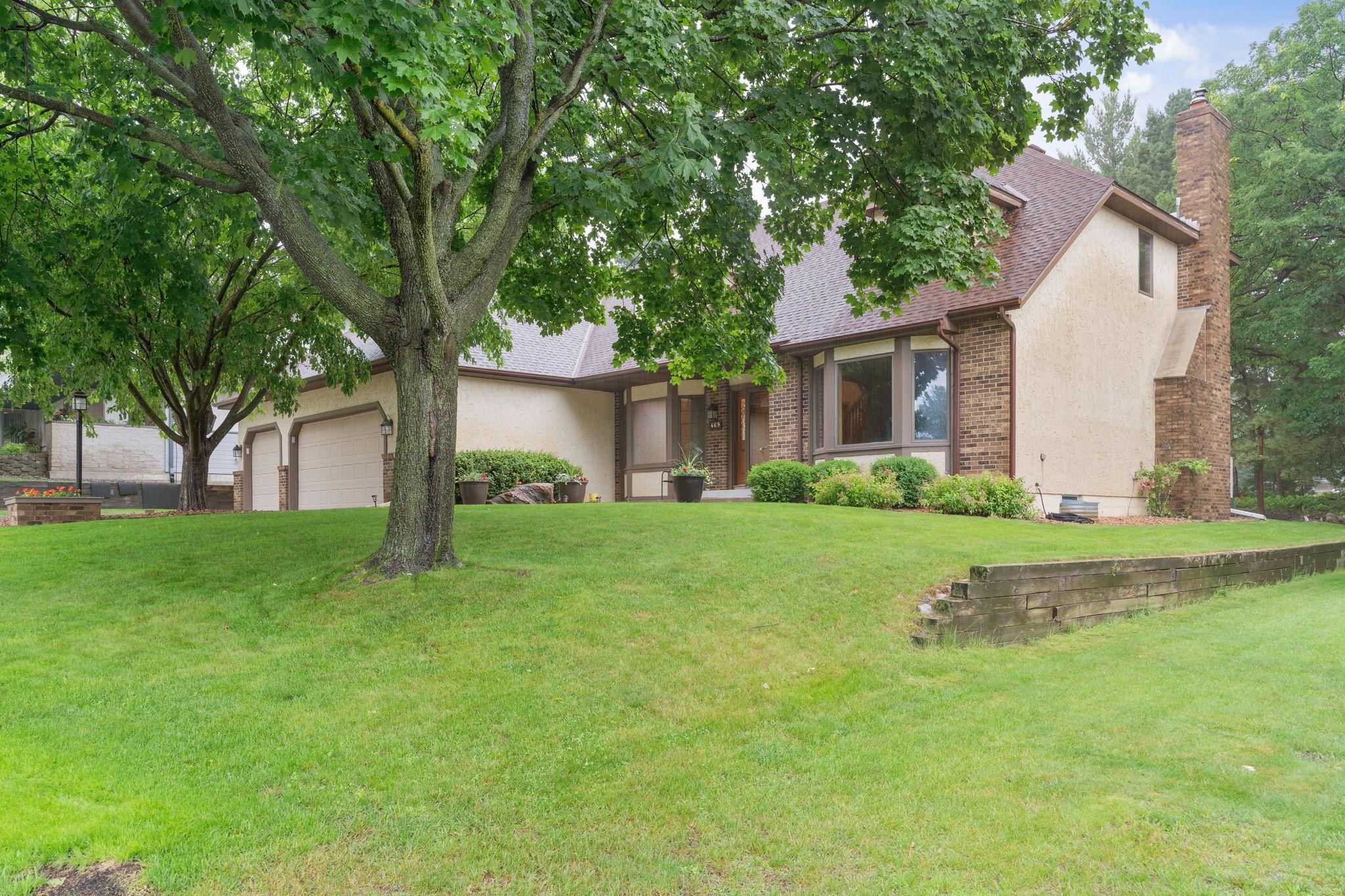 469 Lake Wabasso Court
