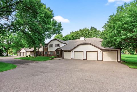 4357 Buckingham Court 1205 Vadnais Heights MN 55127