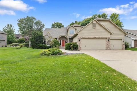 Photo of 1405 Mayflower Drive, Northfield, MN 55057 (MLS # 6710218)