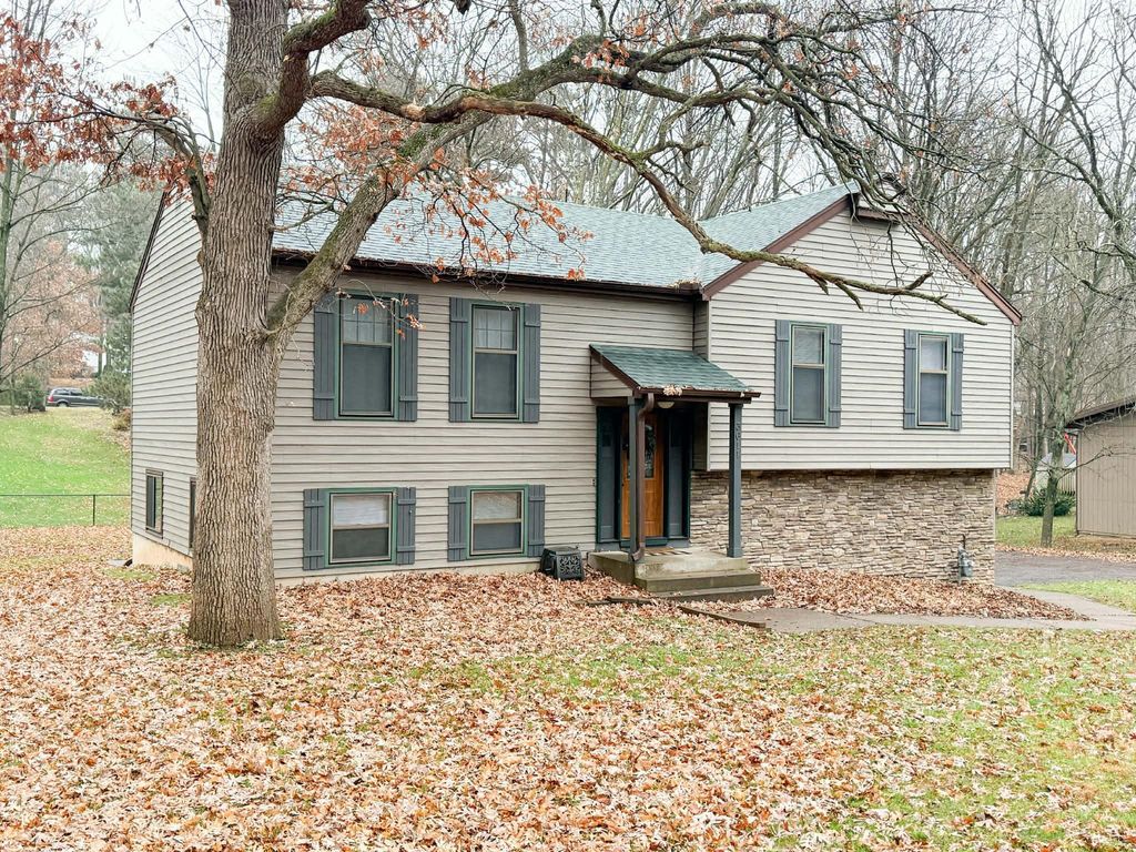 Photo of 3611 Golf Road, Eau Claire, WI 54701 (MLS # 6822088)