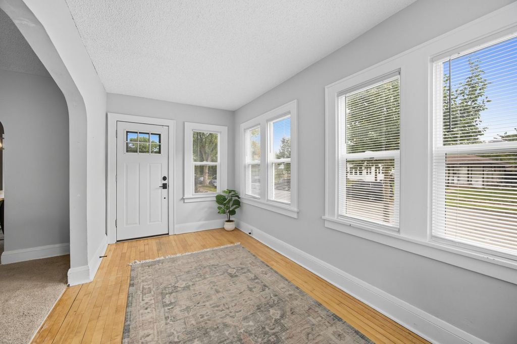 Photo of 4921 Penn Avenue N, Minneapolis, MN 55430 (MLS # 6824640)