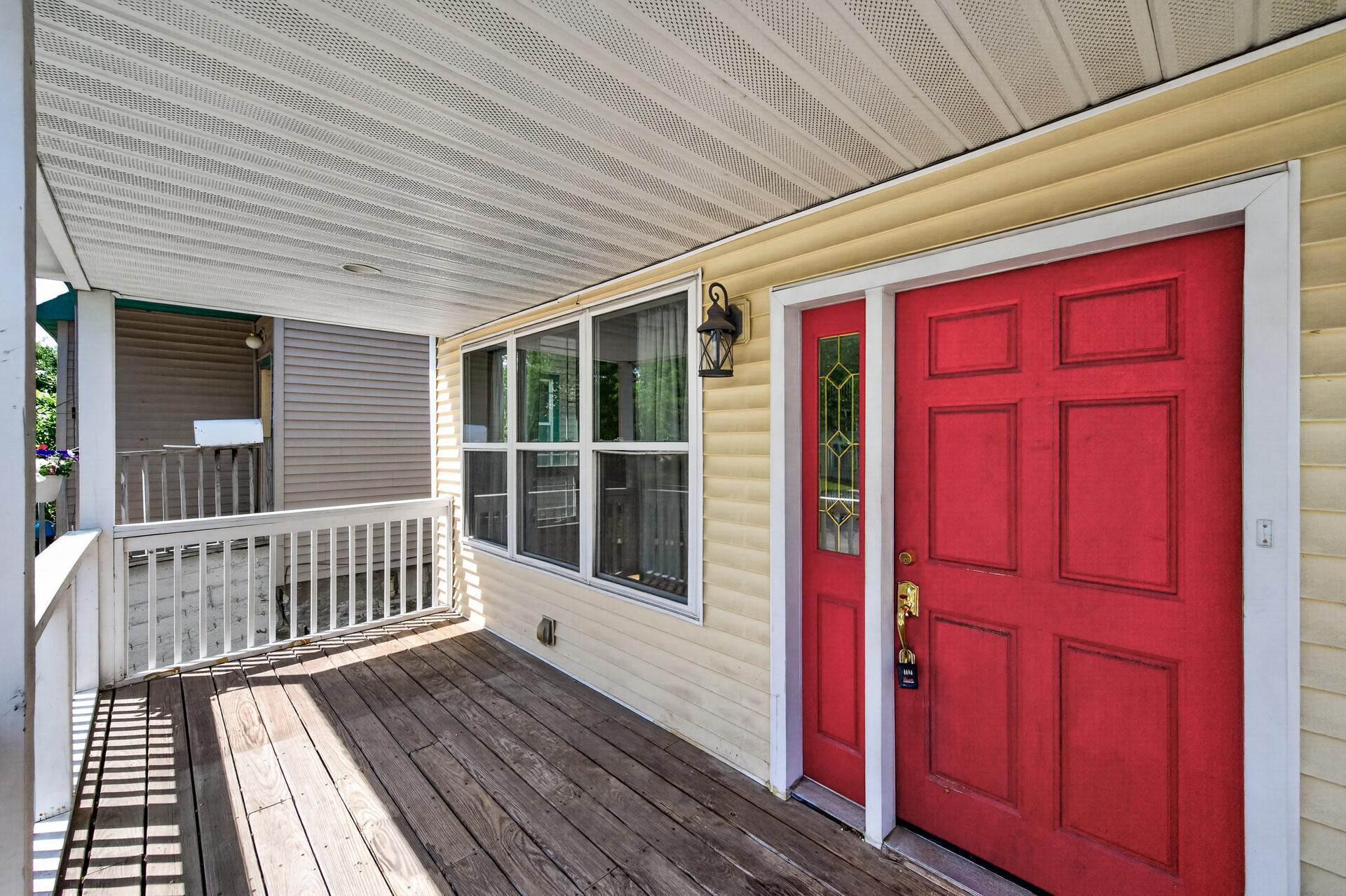 869 Desoto Street