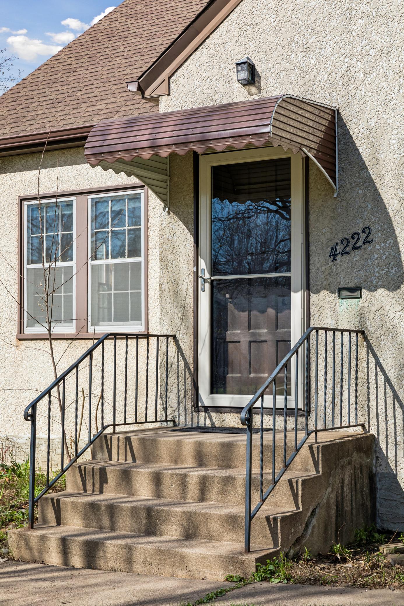 4222 Madison Street NE