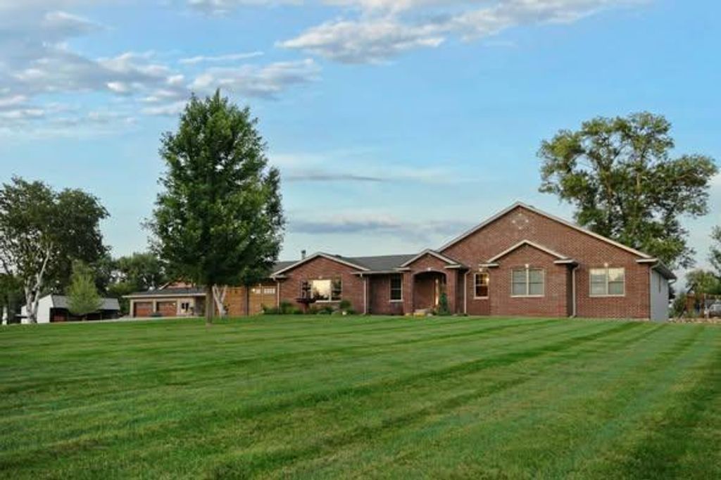 Photo of 21356 Nicolai Avenue, Hastings, MN 55033 (MLS # 7047768)