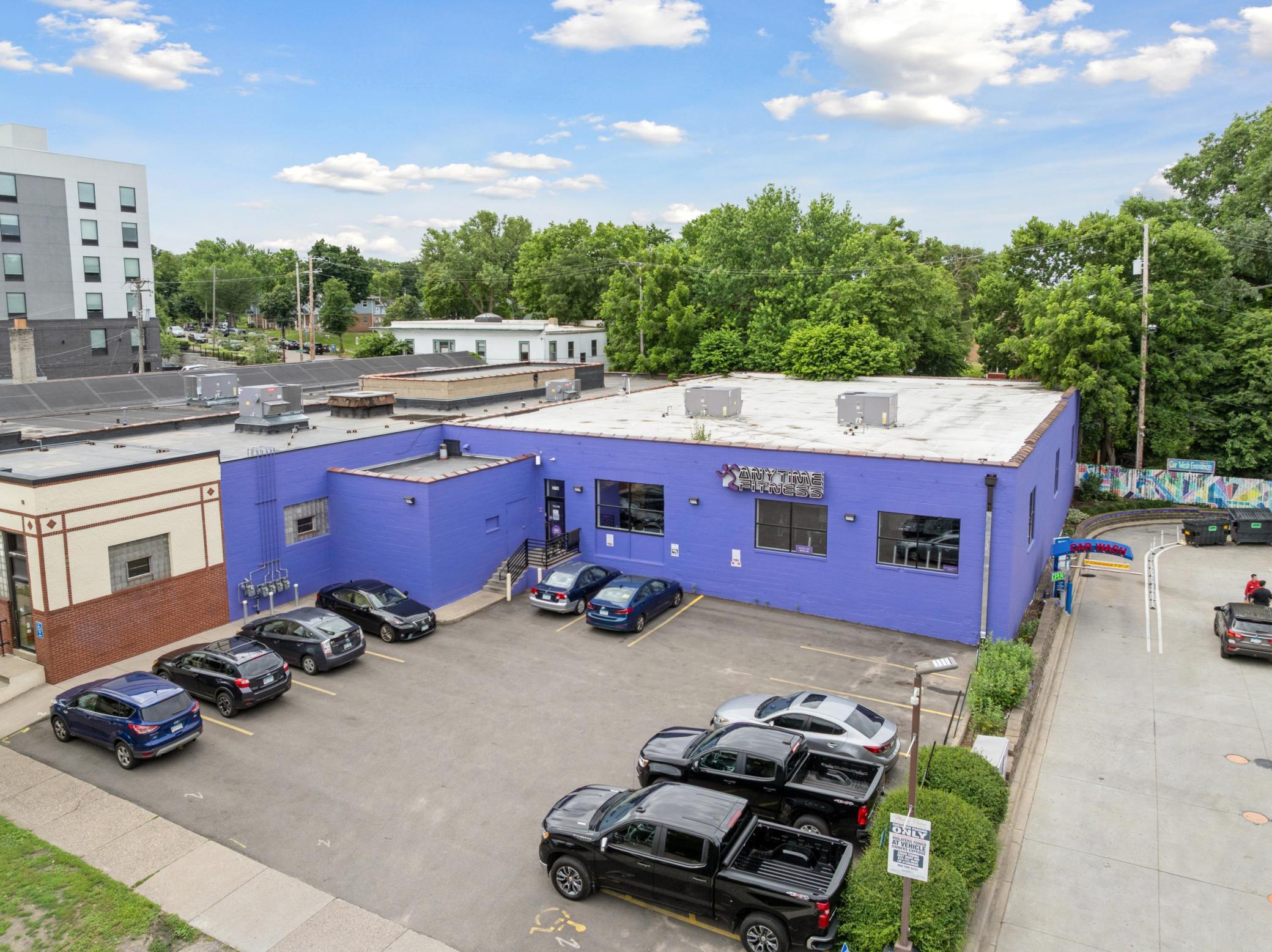2720 University Avenue SE