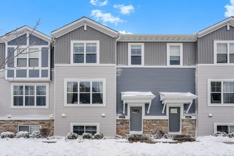 2210 Gateway Curve North Saint Paul MN 55109