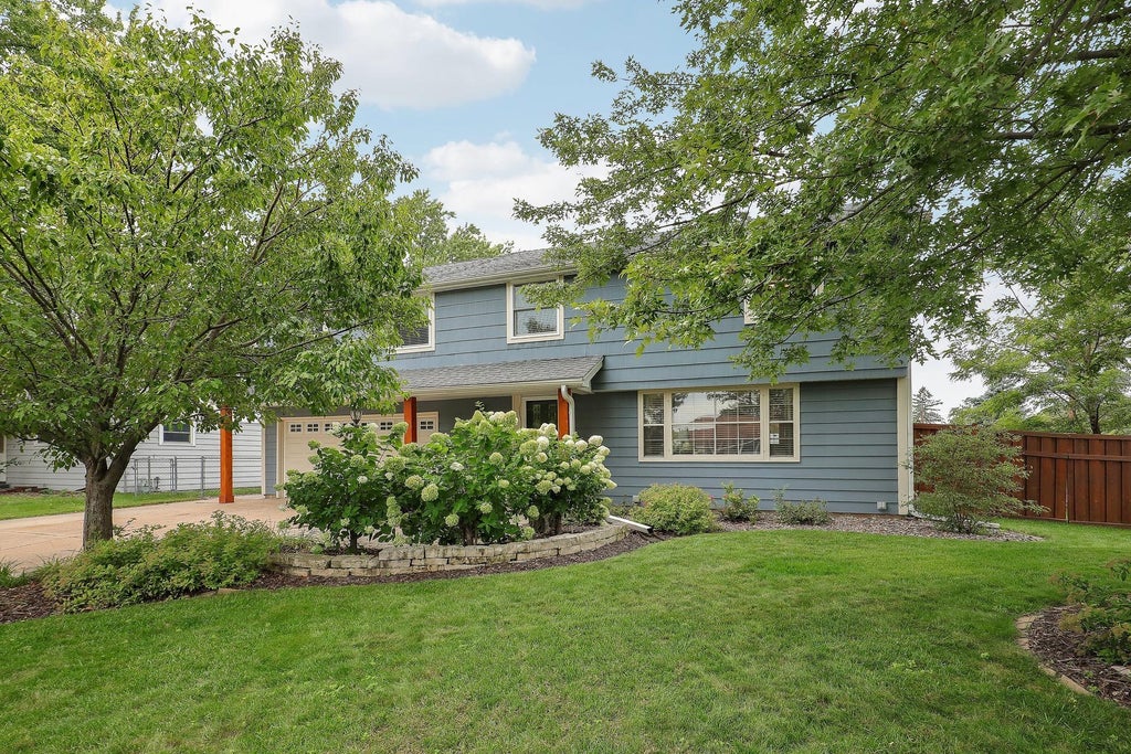 Photo of 11840 Wren Street NW, Coon Rapids, MN 55433 (MLS # 7162832)