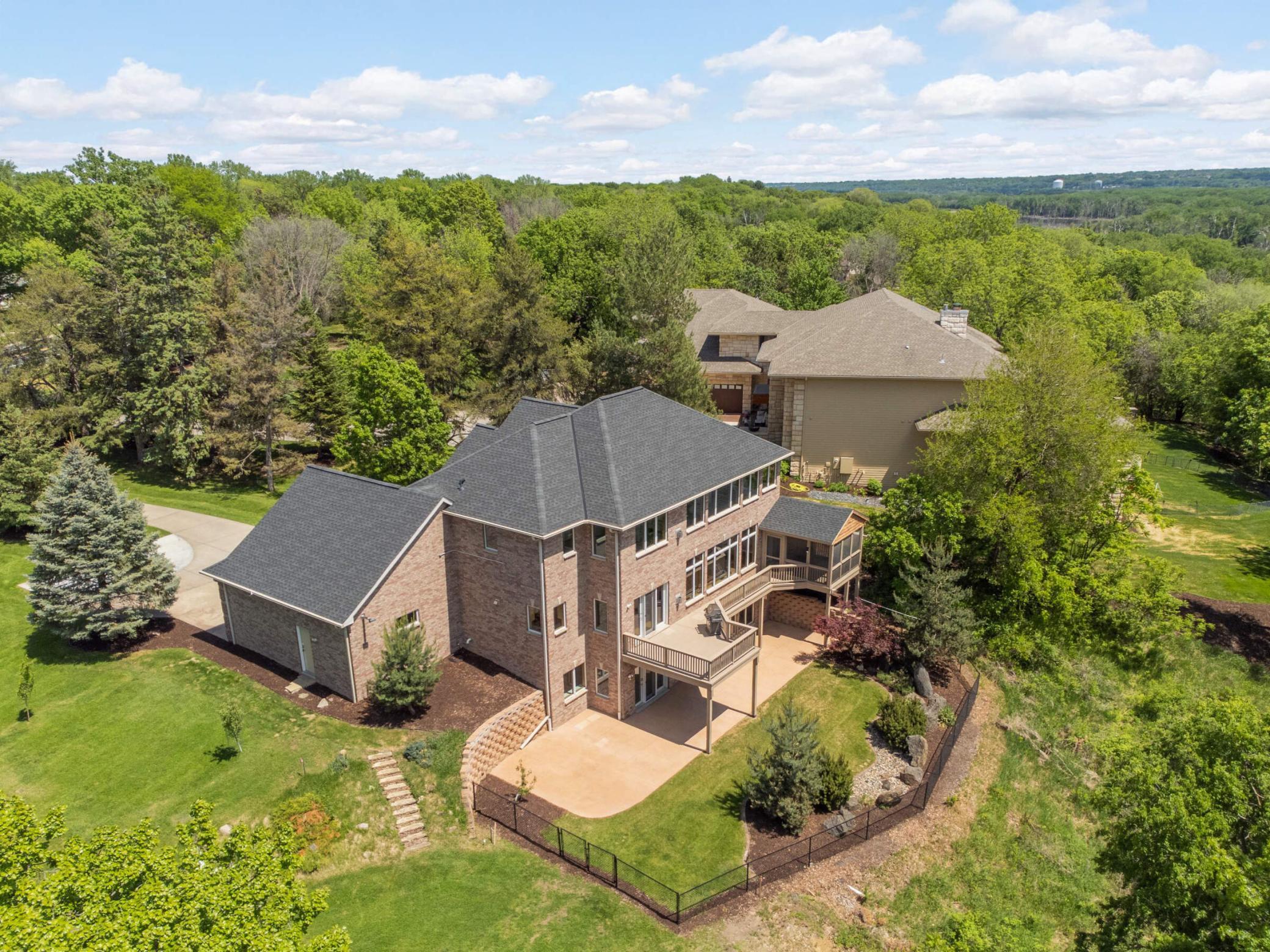 4301 Overlook Drive
