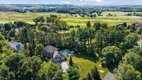 323 Saint Annes Parkway Hudson WI 54016