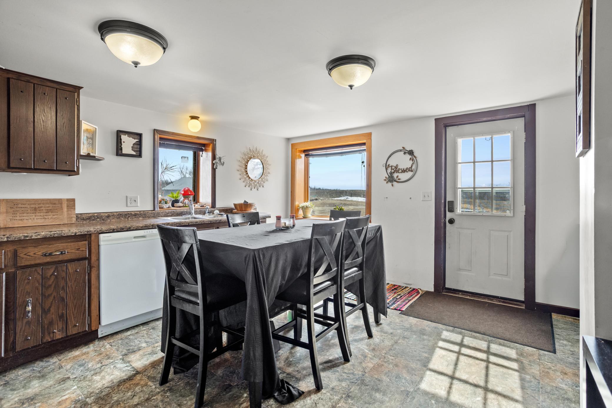 22845 NE Pickerel Lake Road