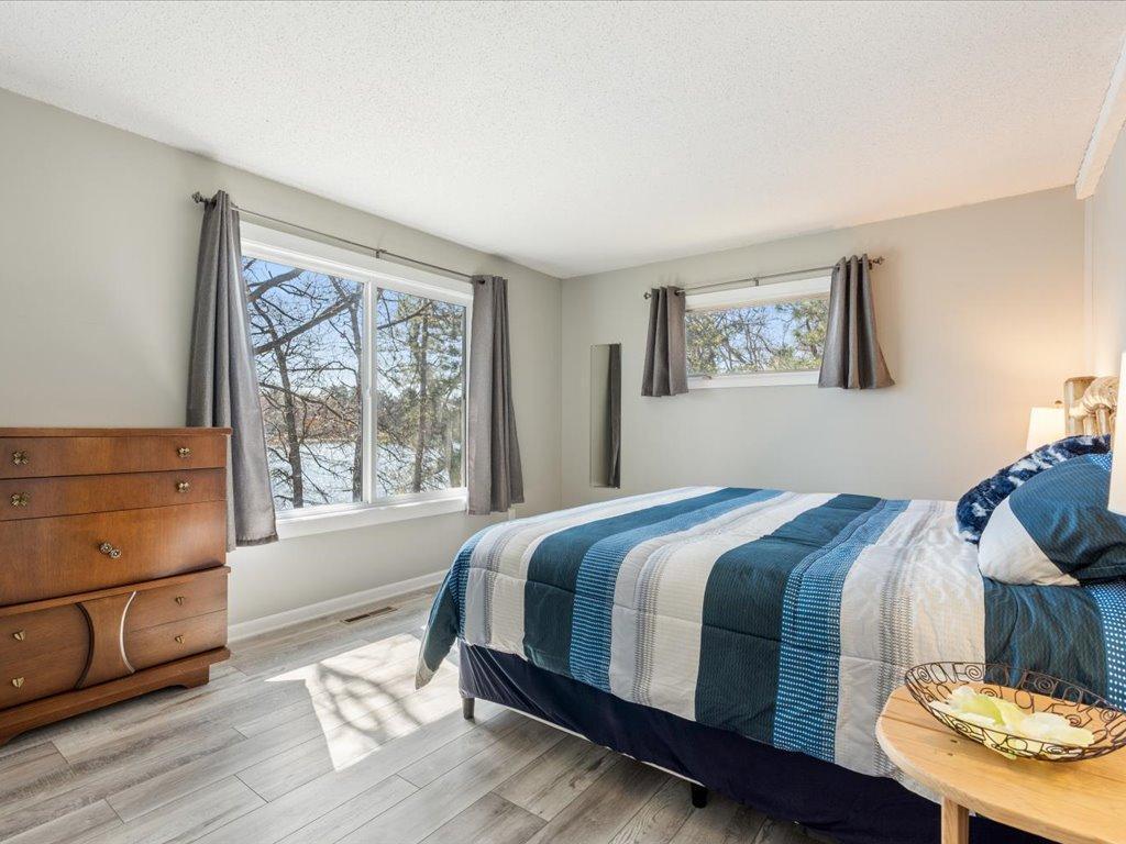 27142 Loon Point