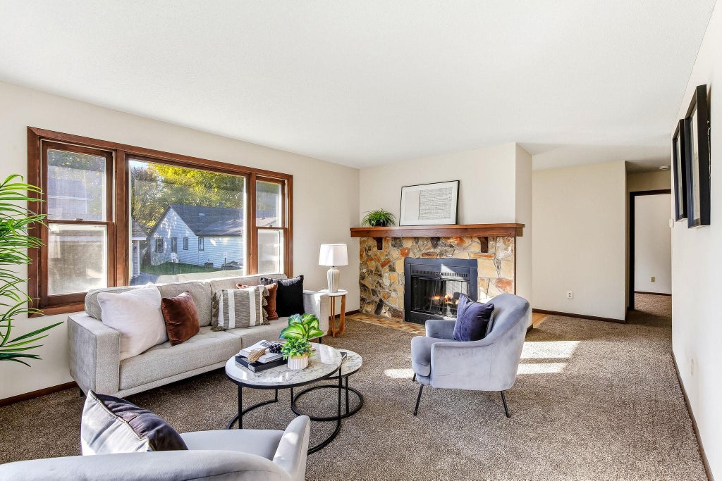 Photo of 6750 Gretchen Court N, Oakdale, MN 55128 (MLS # 7166912)
