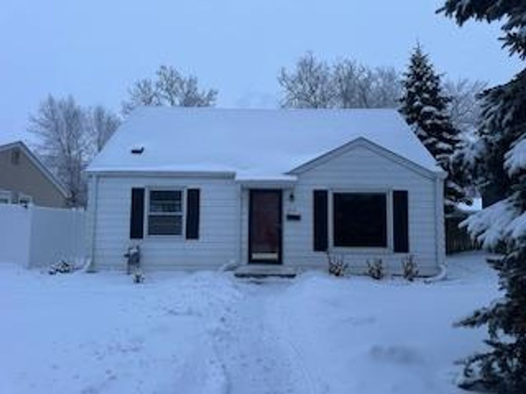 Photo of 6921 Russell Avenue S, Richfield, MN 55423 (MLS # 7002931)