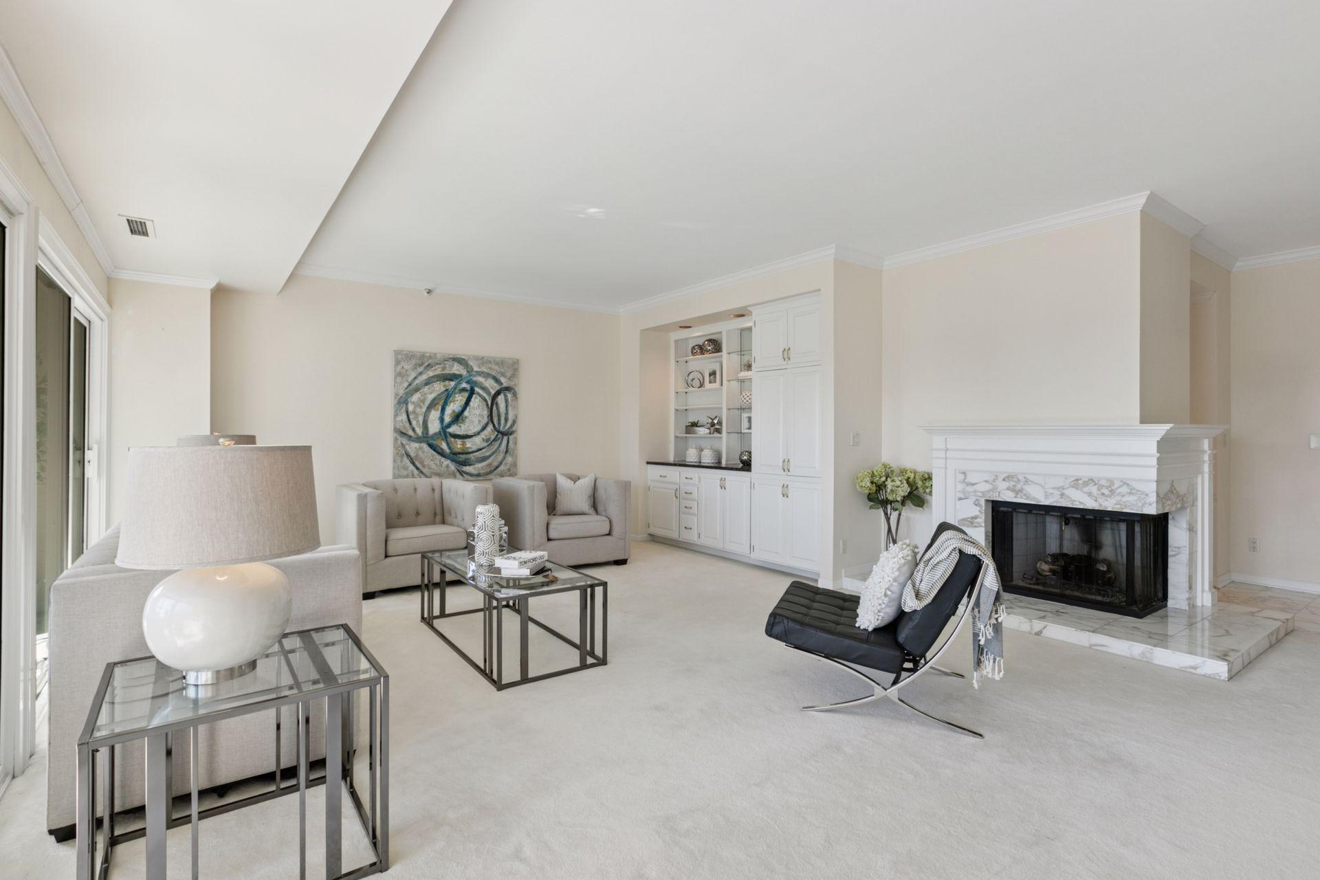 1201 Yale Place 1608