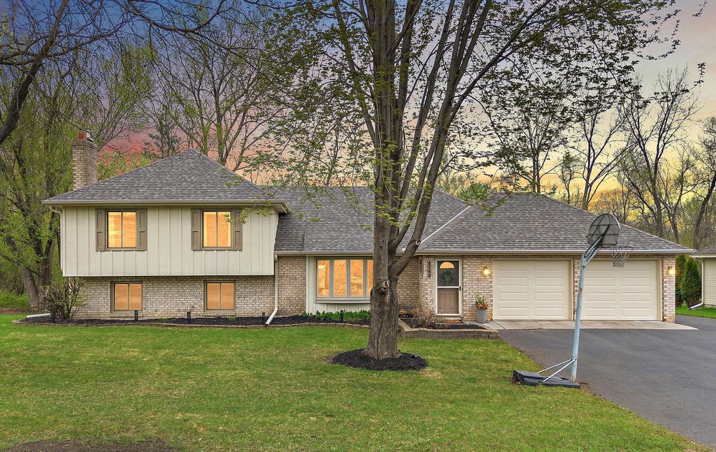 Photo of 4589 Saddlewood Drive, Minnetonka, MN 55345 (MLS # 7051995)