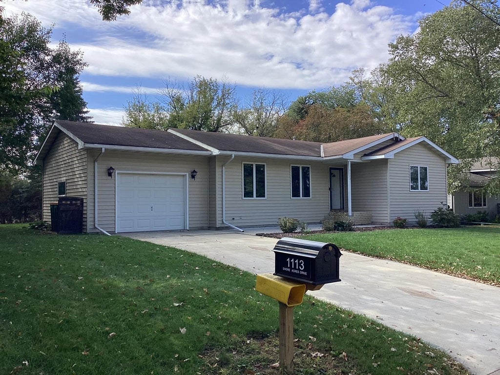 Photo of 1113 Shore Acres Drive, Albert Lea, MN 56007 (MLS # 7156874)