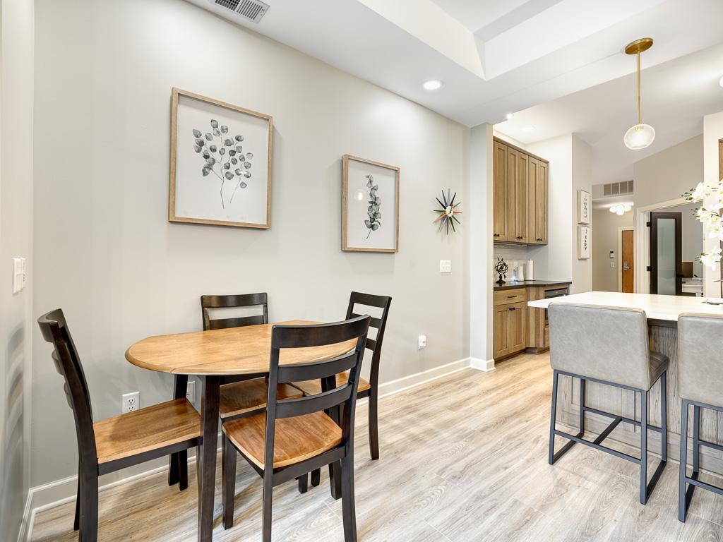 701 Linden Street 105