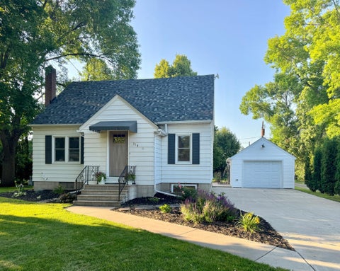 Photo of 314 Colfax Avenue NW, Renville, MN 56284 (MLS # 7108972)