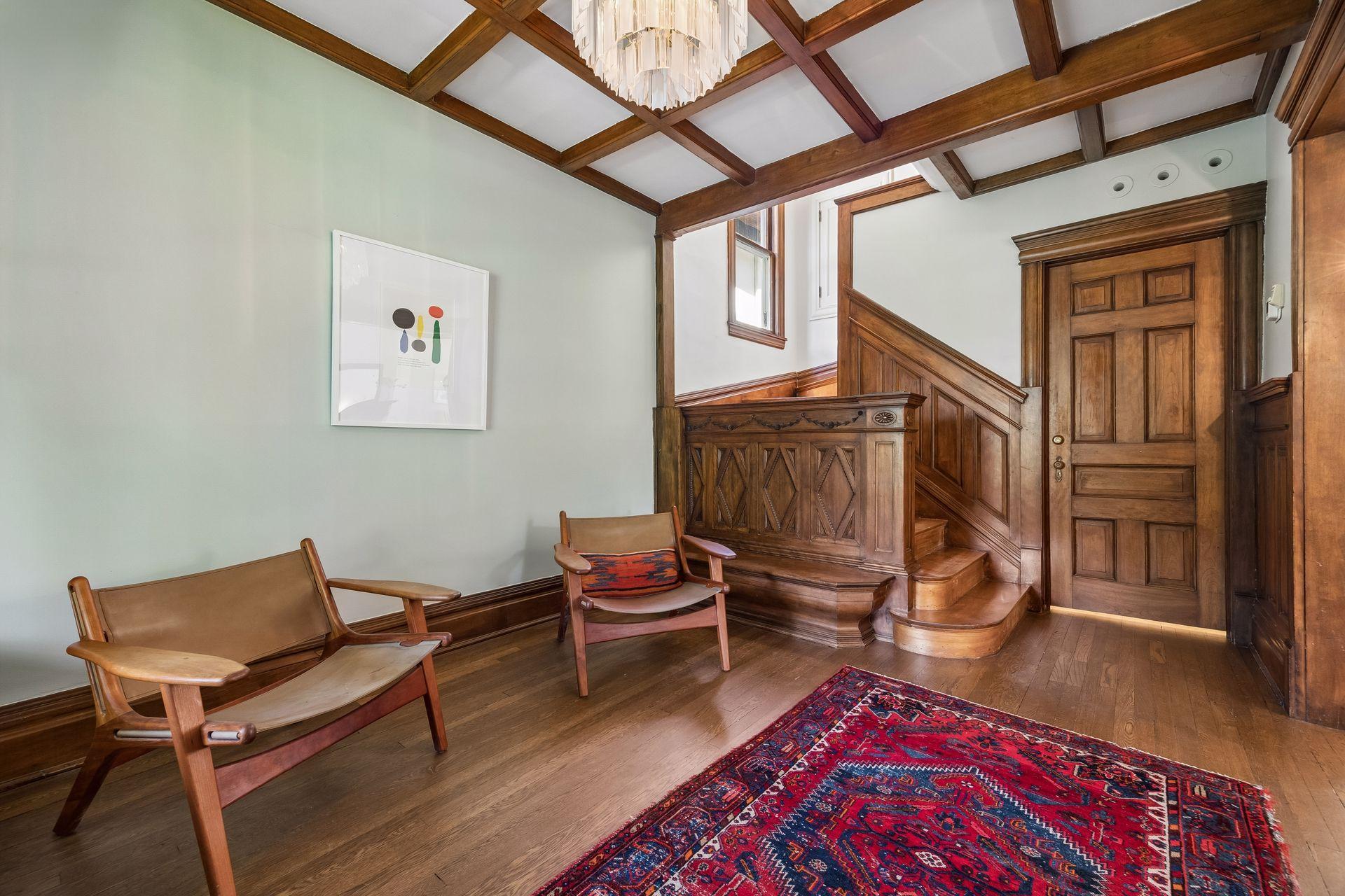 2432 W 24th Street
