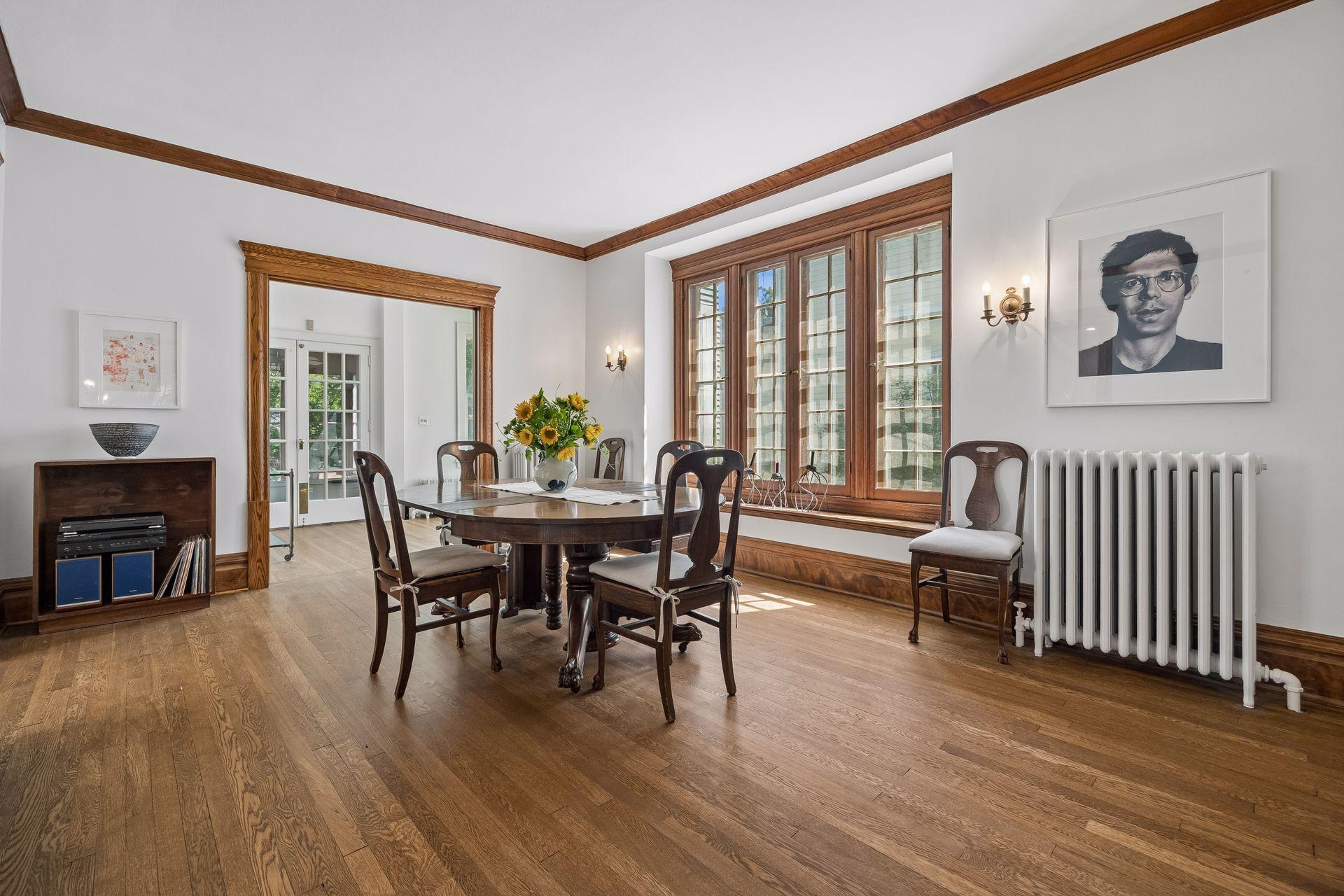 2432 W 24th Street