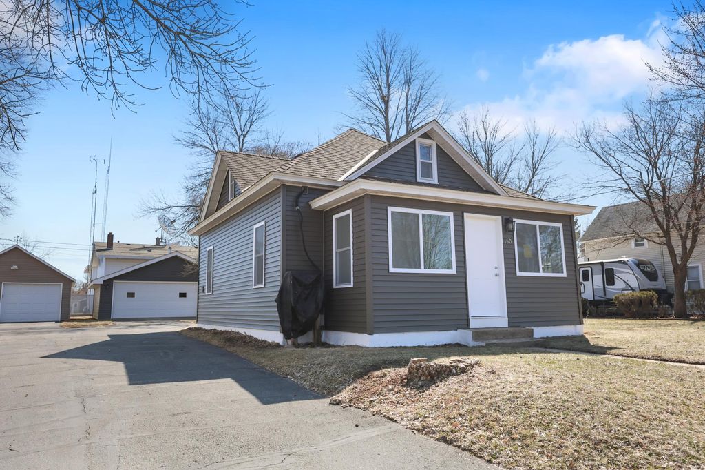 Photo of 150 8th Avenue N, Waite Park, MN 56387 (MLS # 7054968)