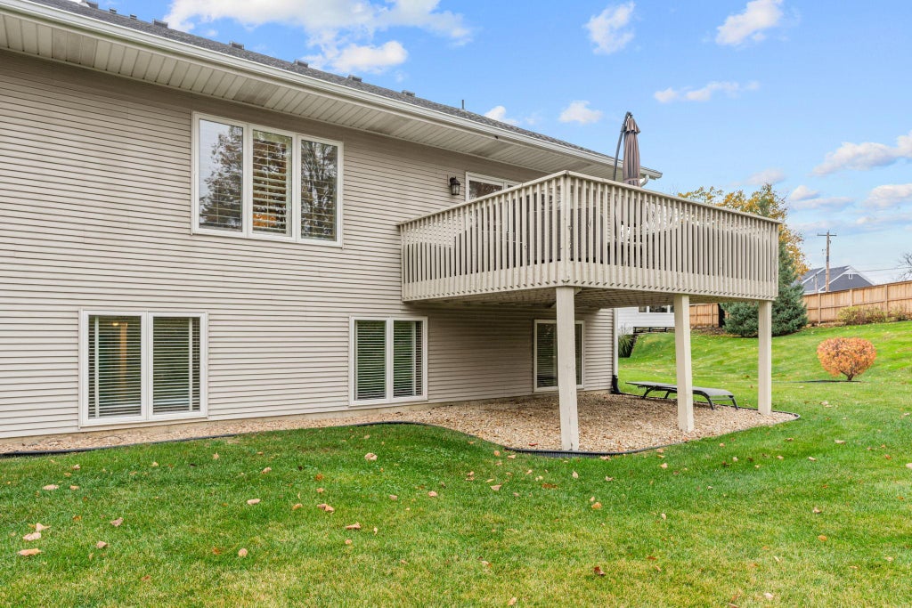 Photo of 17568 Frondell Court, Eden Prairie, MN 55347 (MLS # 7164912)
