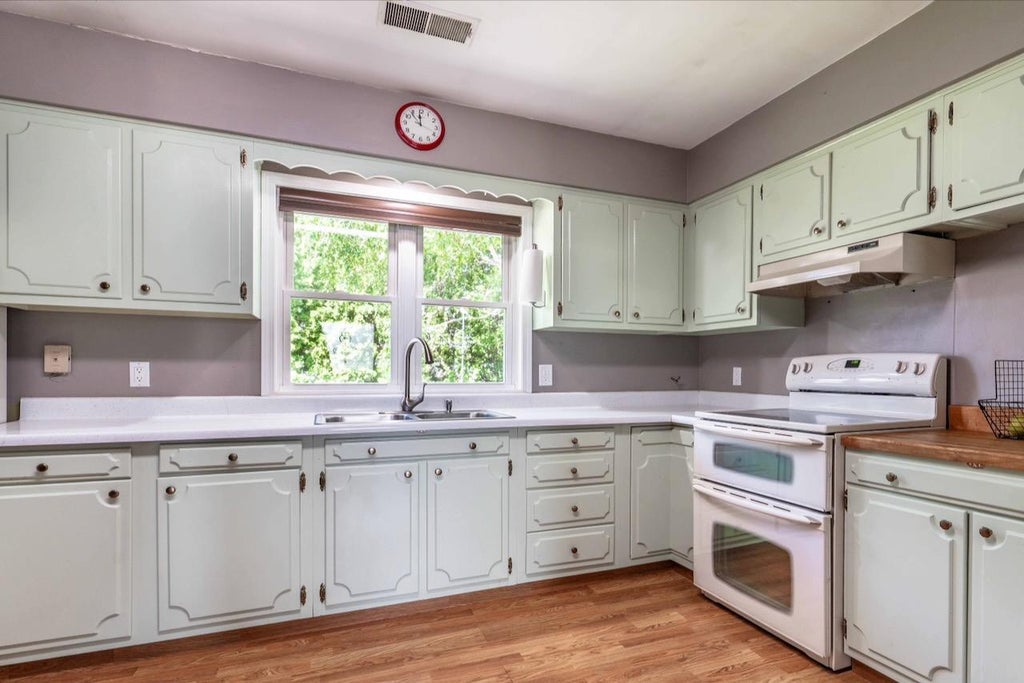Photo of 1125 N Burlington Avenue, Fergus Falls, MN 56537 (MLS # 7099937)