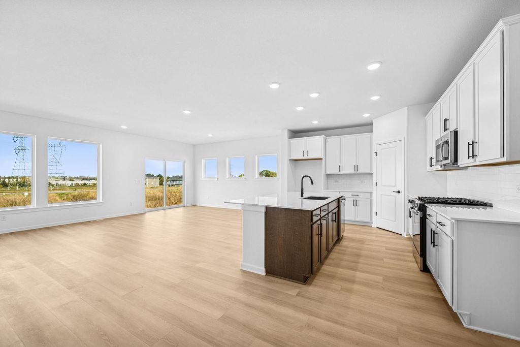 Photo of 1494 Tyrone Drive, Shakopee, MN 55379 (MLS # 7032425)