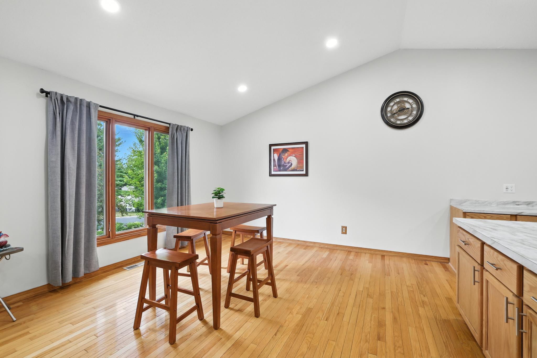 3910 Westbury Trail