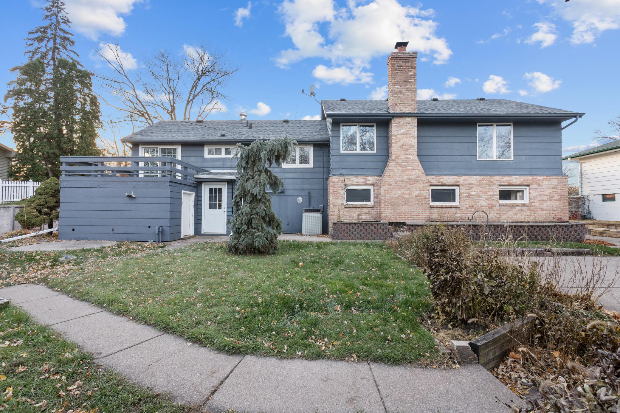 10633 Russell Avenue S